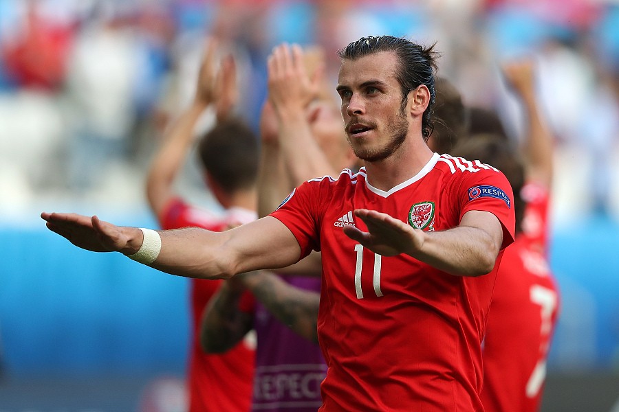 捷克面临强敌，唯有全力拼搏