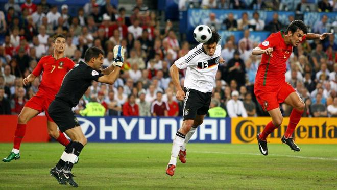 斯洛伐克主场大胜马其顿，欧预赛主场稳固的简单介绍