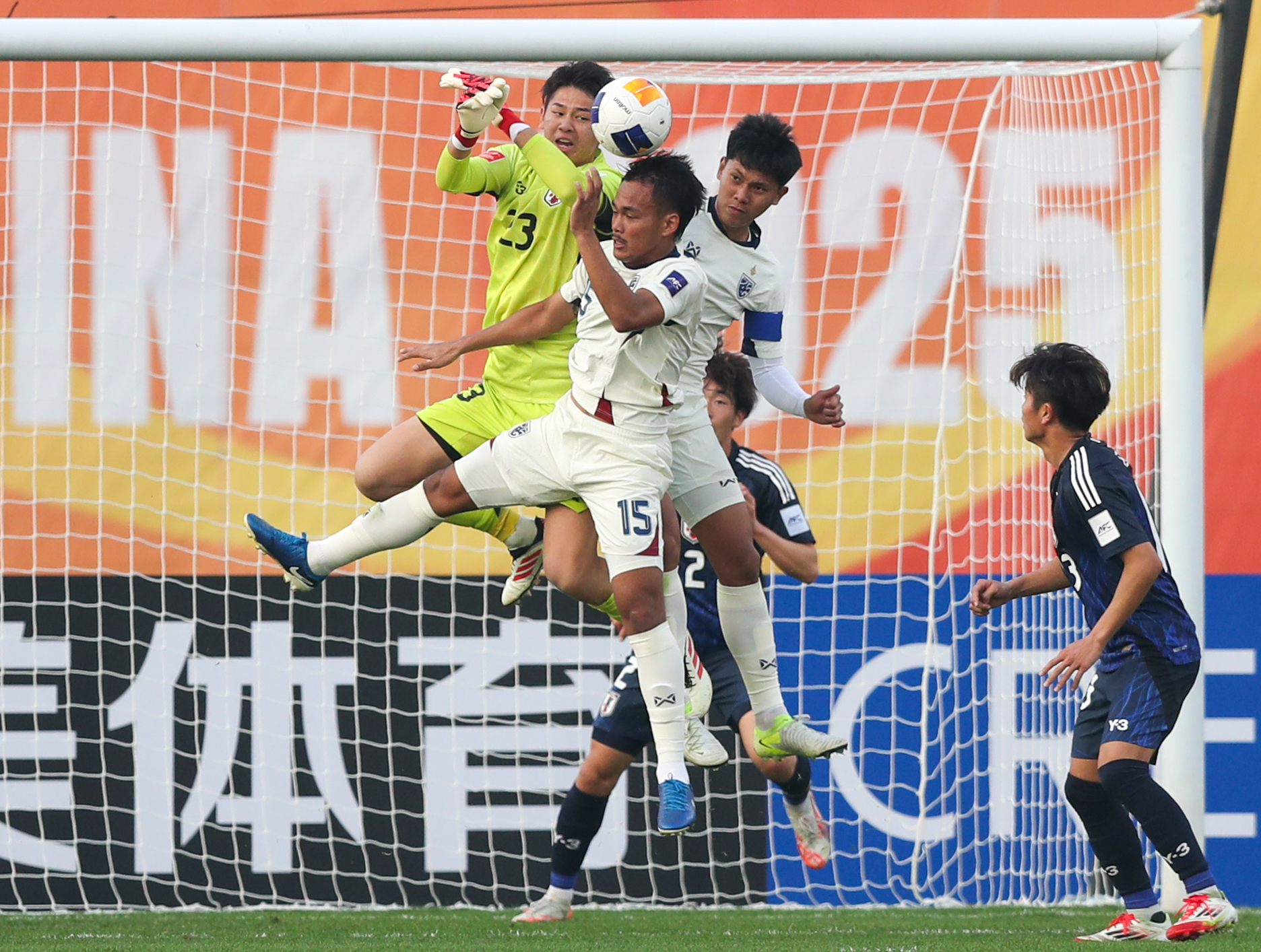 开云体育入口-泰国体育选手在足球比赛中获得胜利的简单介绍