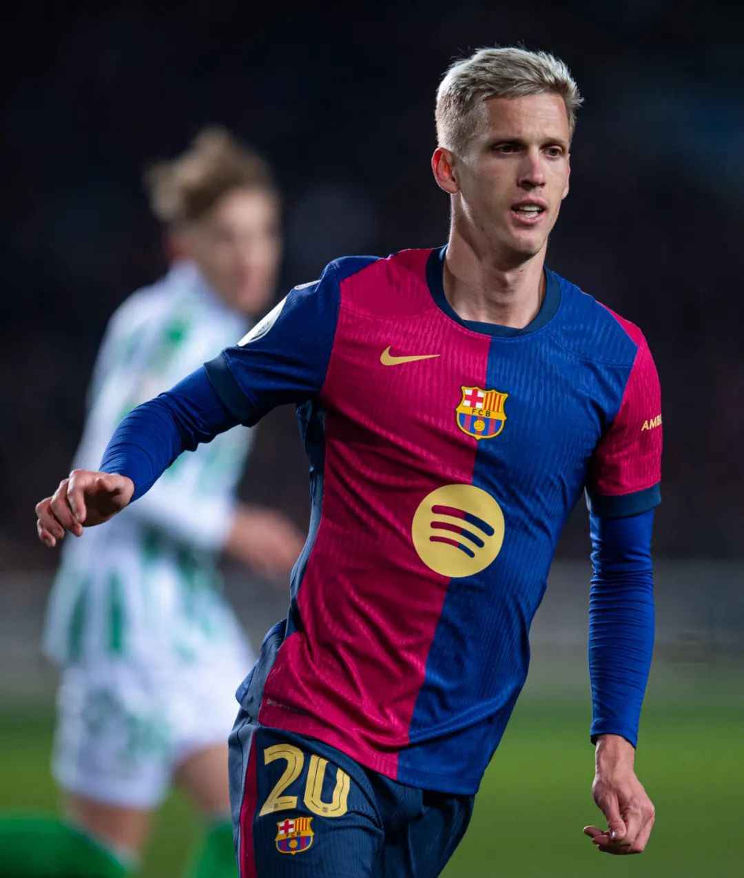 开云体育入口-包含巴萨后防迪尼严重伤愈，球队士气大振的词条