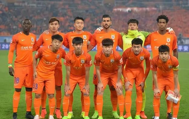 开云体育平台APP-韩国中锋闪耀球场上，为球队带来胜利的简单介绍