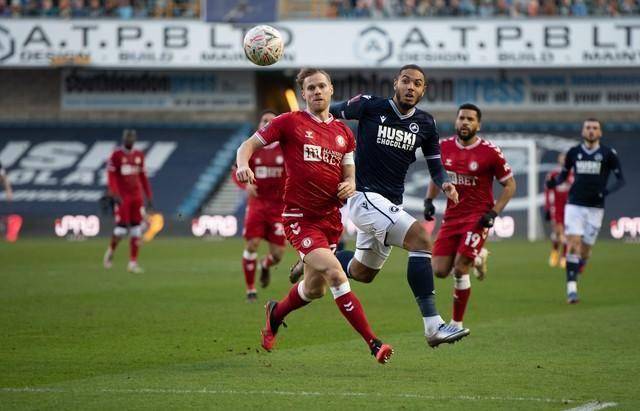 开云体育官方网站-孤注一掷的战术在比赛中卓有成效