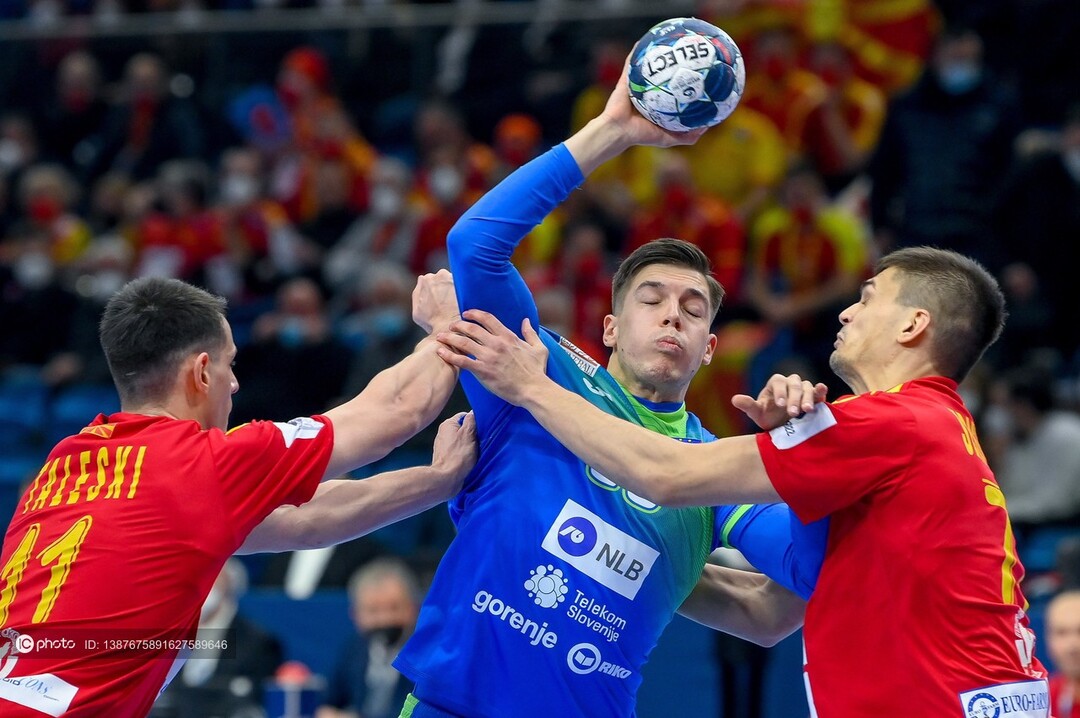 包含斯洛文尼亚险胜北马其顿，士气大振的词条