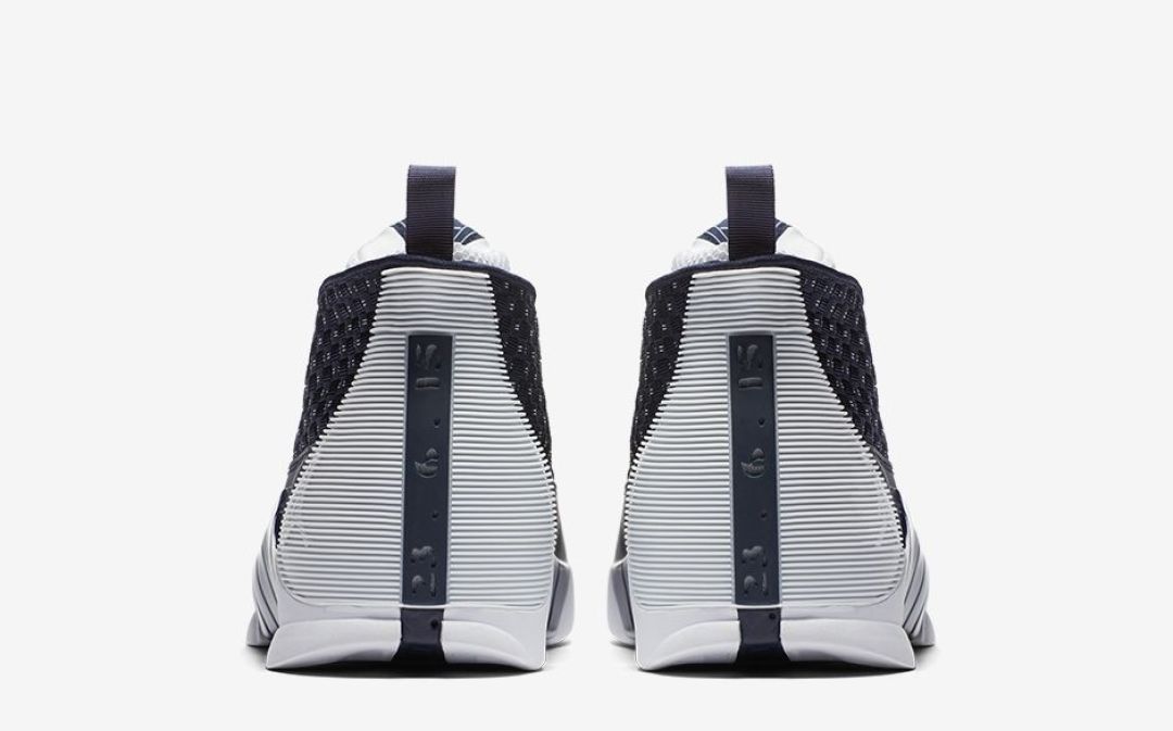 包含幻想粉丝:篮球明星谈新赛季战机的词条