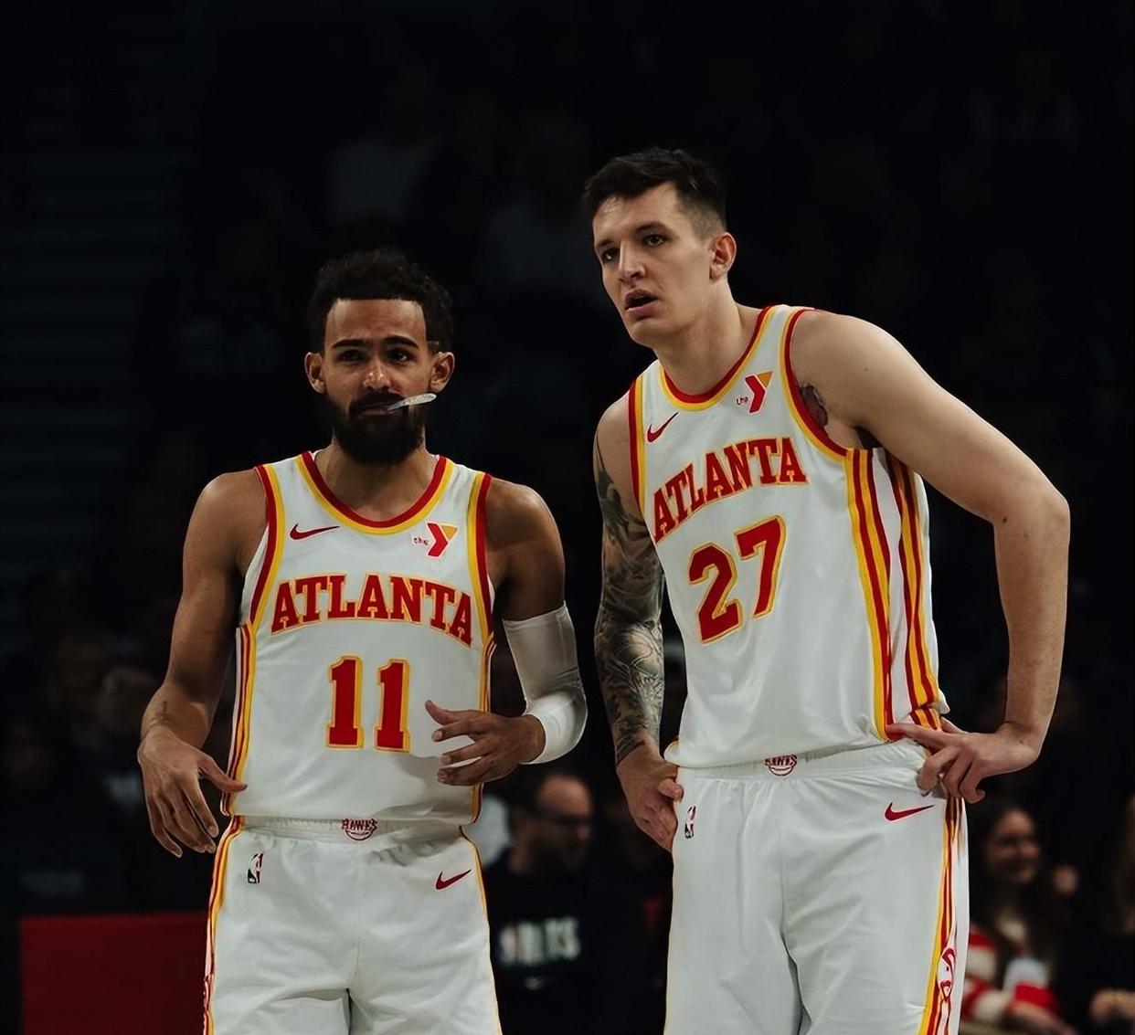 老鹰惨遭溃败，面临季后赛窘境