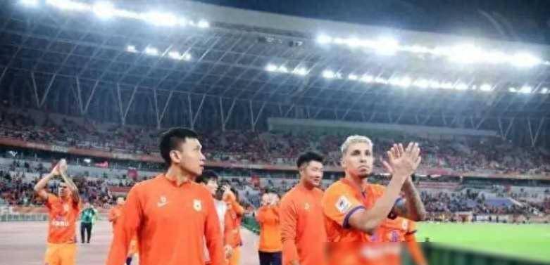 包含沙尔克不敌江苏苏宁，遗憾失利于亚冠战场的词条