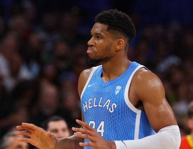 开云体育登录-公牛队奋力作战，惜败对手遗憾输球