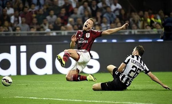 开云平台-汉堡队在比赛中遭遇惨败，遭受重大打击