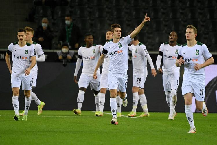 开云体育平台APP-门兴格拉德巴赫后防线暴露问题，急需加强