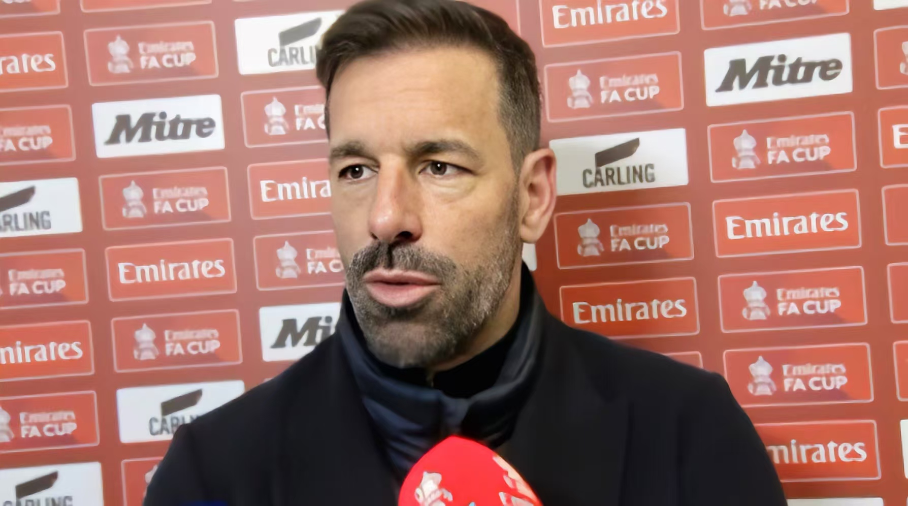 开云体育官网-莱斯特城大获全胜，展现实力不容小觑