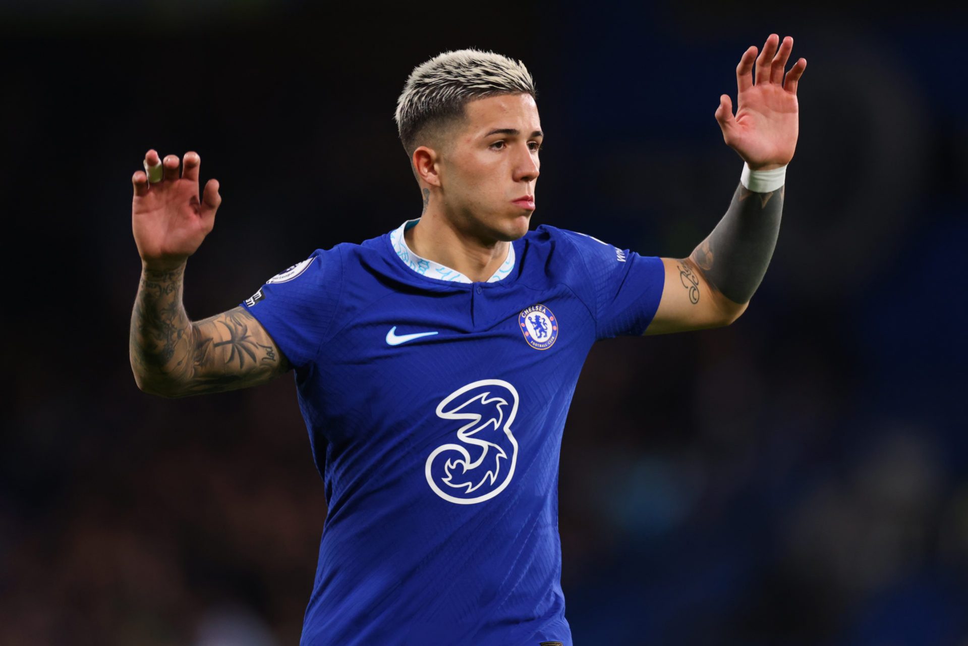 开云平台-切尔西青训球员崭露头角，积极备战的简单介绍