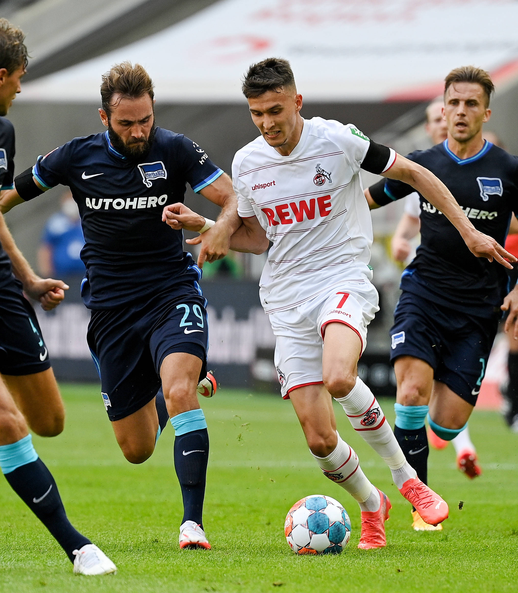 包含柏林赫塔U青年队获得国际比赛资格的词条