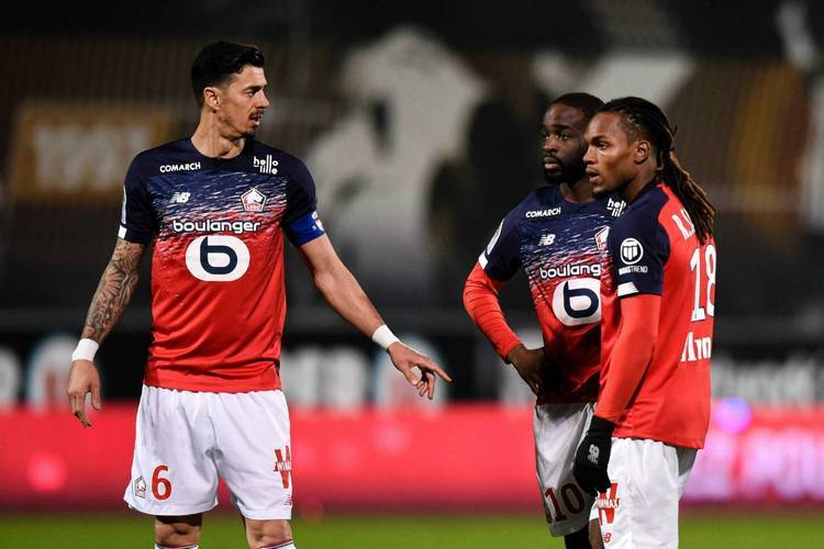 开云体育在线-斯特拉斯堡客场击败南锡，登顶积分榜