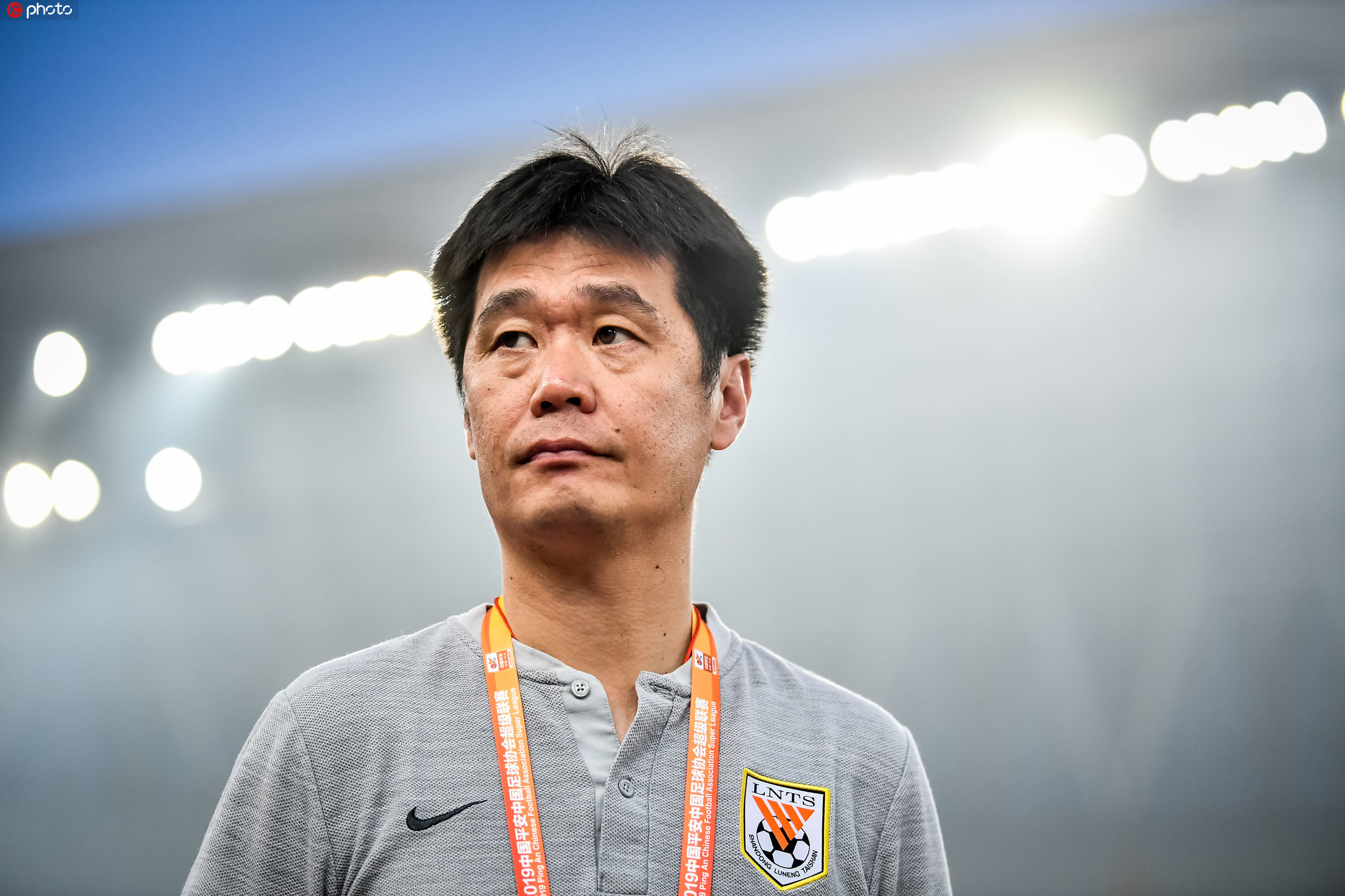 上港客战辽宁沈阳，决不退缩