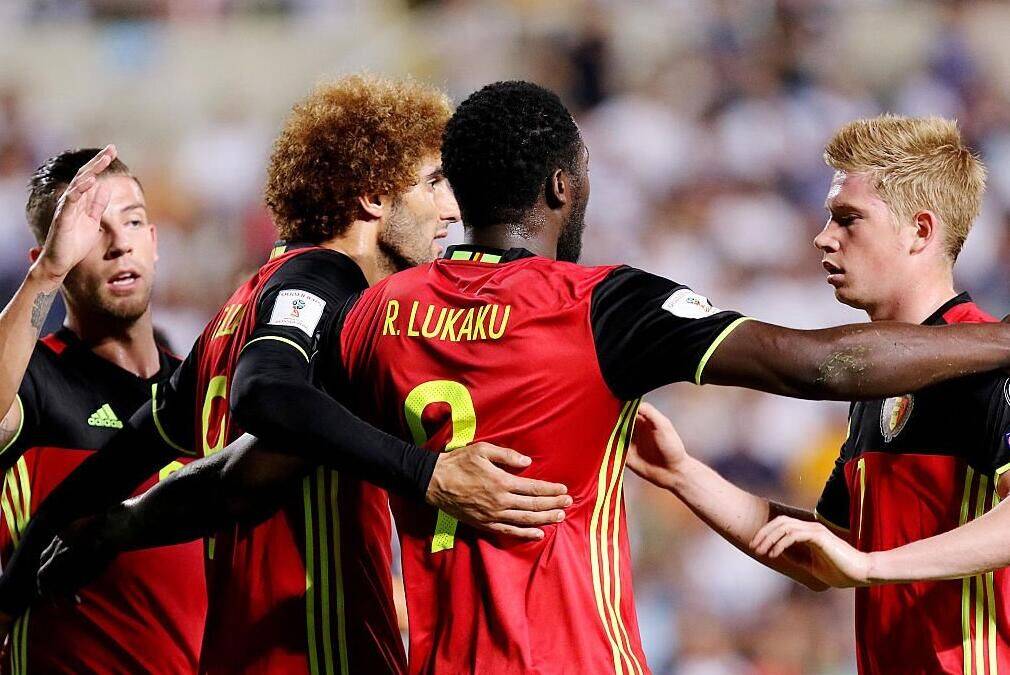 开云官网-罗马尼亚客场战胜对手，赢得关键胜利