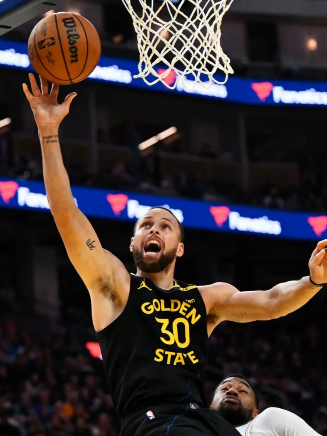 勇士队年轻球员崭露头角，冲击总冠军