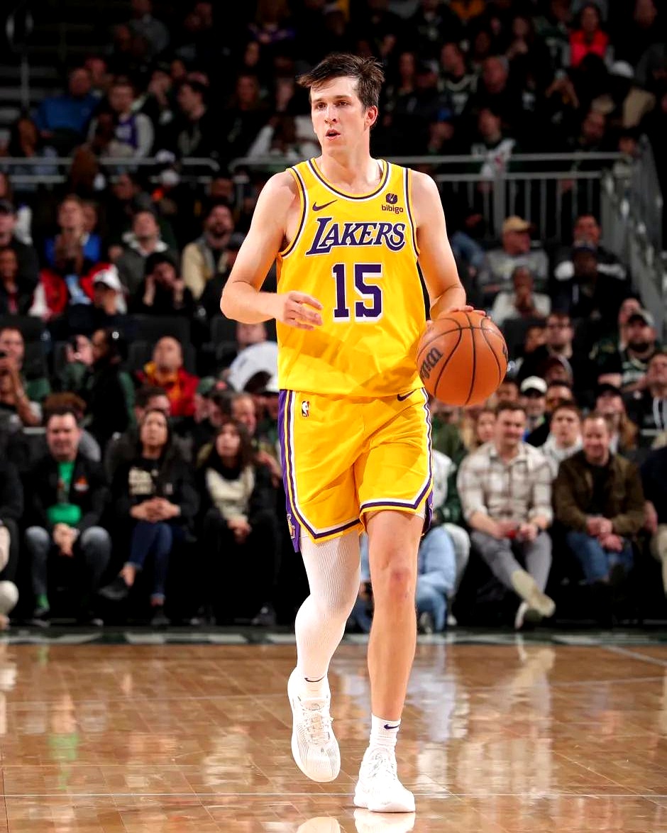 步行者遭遇五连败，排名下滑