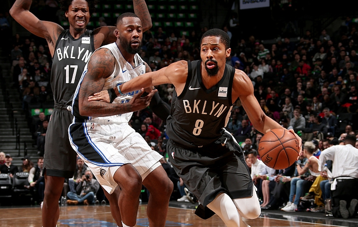 威廉姆斯鏖战红牛二队，拉塞尔统治全场的简单介绍