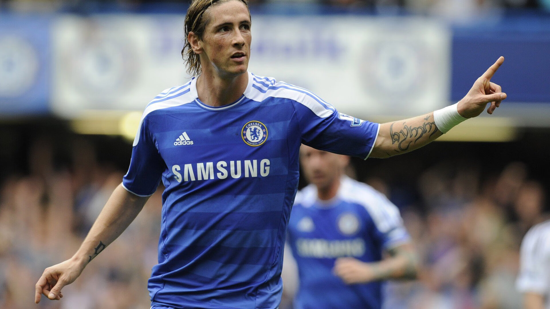 赛道与球场，冠军之心不分赛场